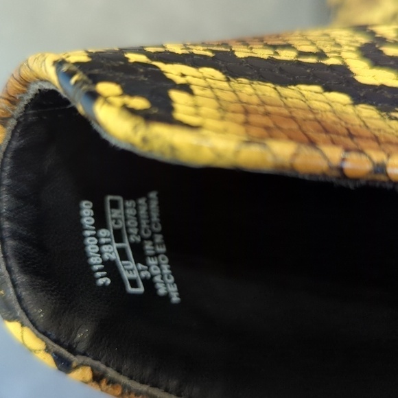 Zara Snakeskin Print Pointy Toe Heel Bootie Yellow Black 37/8 animal chic hip - Picture 8 of 11